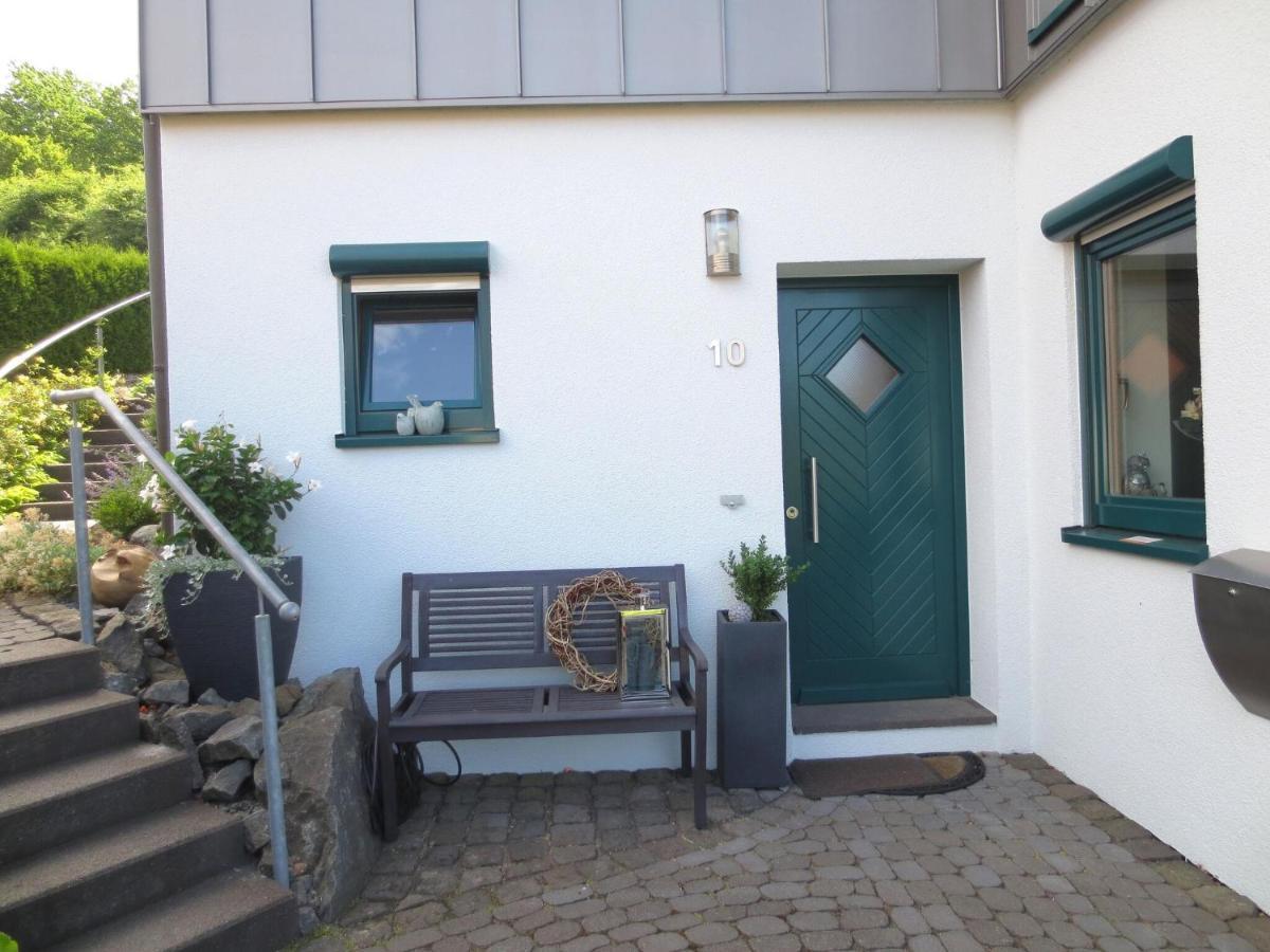 Holiday Flat With Idyllic Garden In Daun Exterior foto